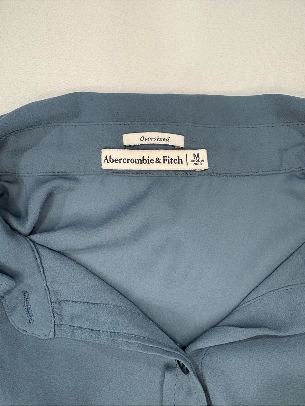 Abercrombie & Fitch Blue Sheer Button Down Blouse Long Sleeve Size Medium - Picture 6 of 7